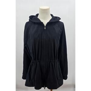 Athleta 
Triumph Hybrid Crewneck Jacket